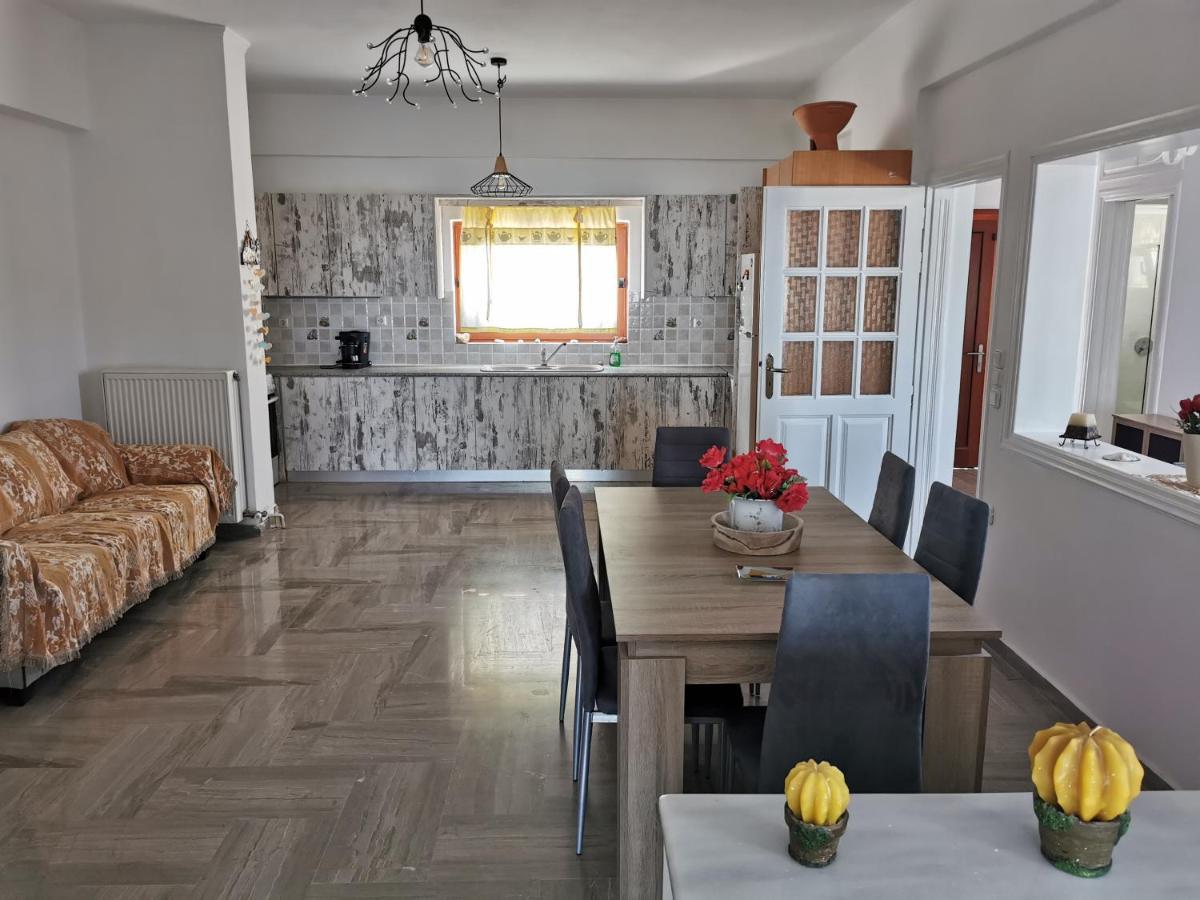 Apartmán Aroma Cavas Pýrgos Exteriér fotografie